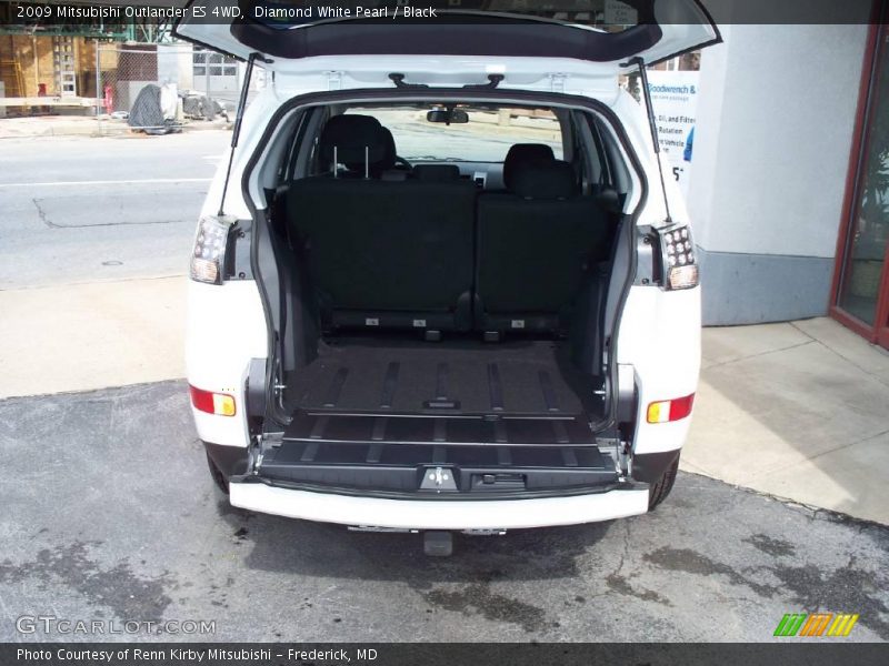 Diamond White Pearl / Black 2009 Mitsubishi Outlander ES 4WD