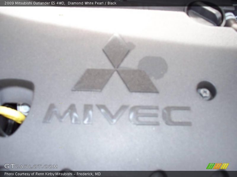 Diamond White Pearl / Black 2009 Mitsubishi Outlander ES 4WD