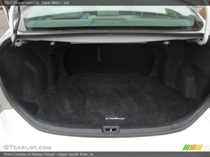 Super White / Ash 2007 Toyota Camry LE