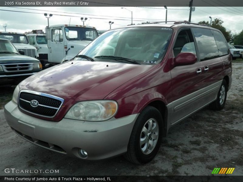 Ruby Red Metallic / Gray 2005 Kia Sedona EX
