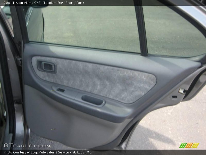 Titanium Frost Pearl / Dusk 2001 Nissan Altima GXE