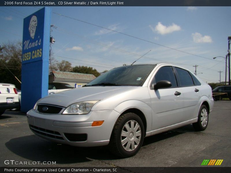 CD Silver Metallic / Dark Flint/Light Flint 2006 Ford Focus ZX4 S Sedan