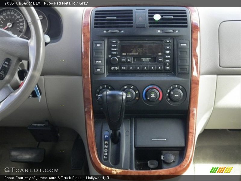Ruby Red Metallic / Gray 2005 Kia Sedona EX