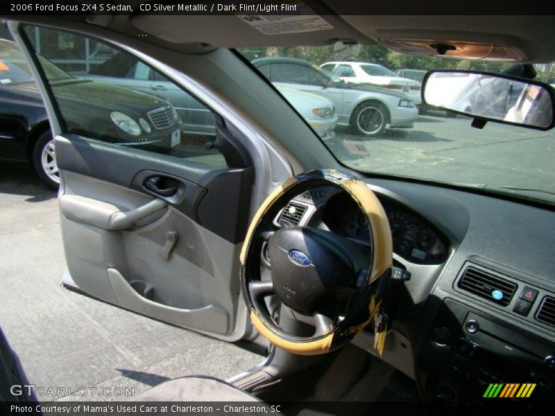 CD Silver Metallic / Dark Flint/Light Flint 2006 Ford Focus ZX4 S Sedan