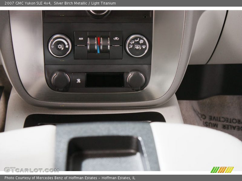Silver Birch Metallic / Light Titanium 2007 GMC Yukon SLE 4x4