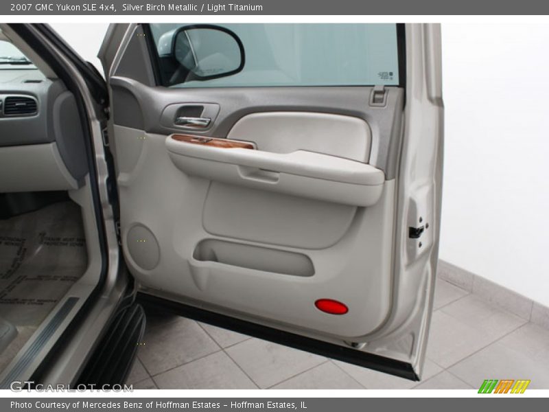 Silver Birch Metallic / Light Titanium 2007 GMC Yukon SLE 4x4