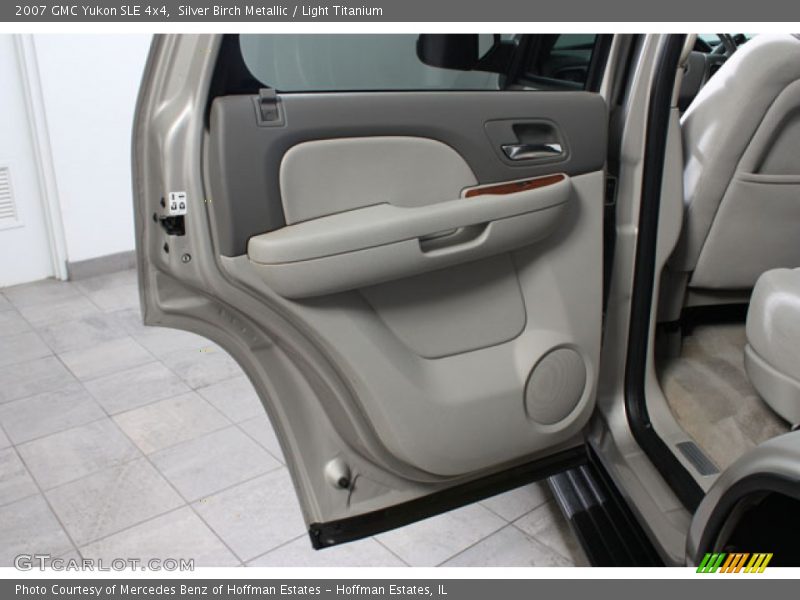 Silver Birch Metallic / Light Titanium 2007 GMC Yukon SLE 4x4