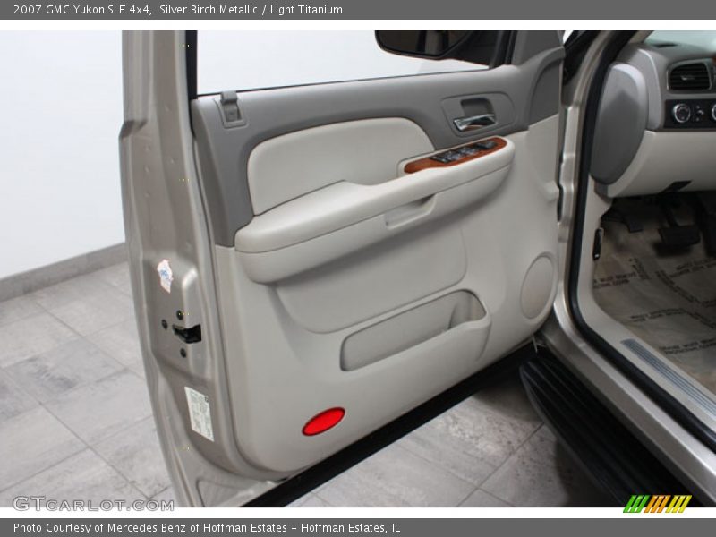 Silver Birch Metallic / Light Titanium 2007 GMC Yukon SLE 4x4