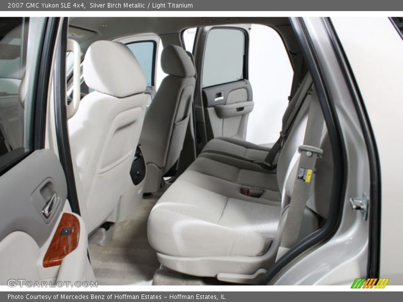 Silver Birch Metallic / Light Titanium 2007 GMC Yukon SLE 4x4