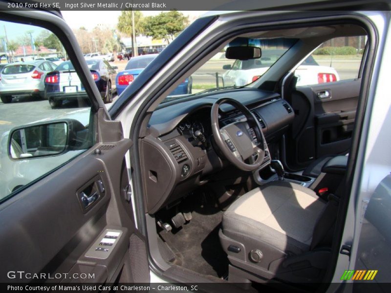 Ingot Silver Metallic / Charcoal Black 2010 Ford Flex SE