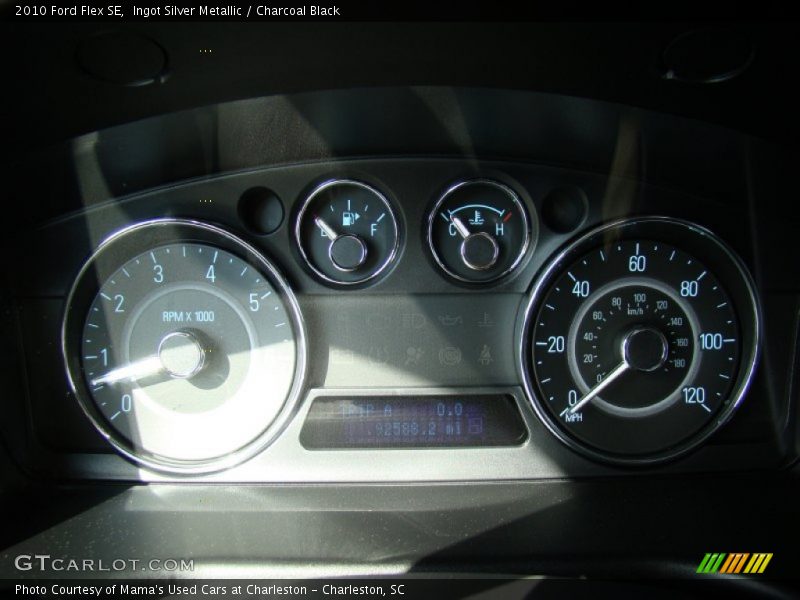 Ingot Silver Metallic / Charcoal Black 2010 Ford Flex SE