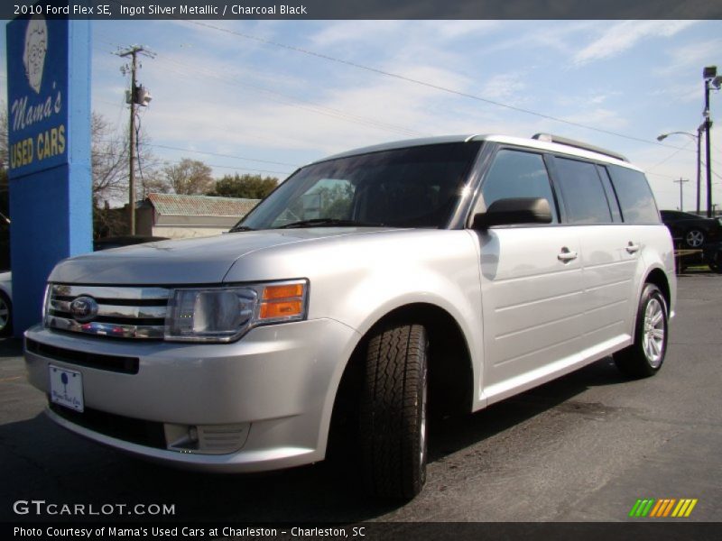Ingot Silver Metallic / Charcoal Black 2010 Ford Flex SE