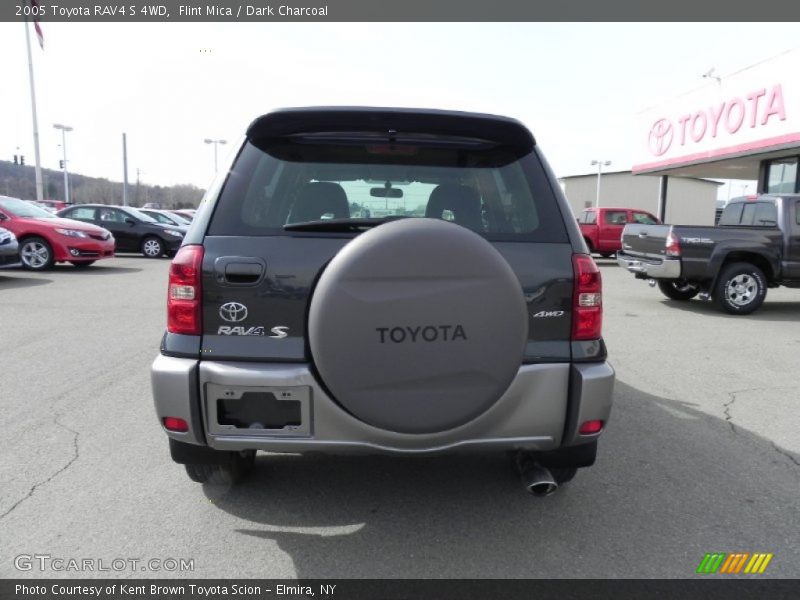 Flint Mica / Dark Charcoal 2005 Toyota RAV4 S 4WD