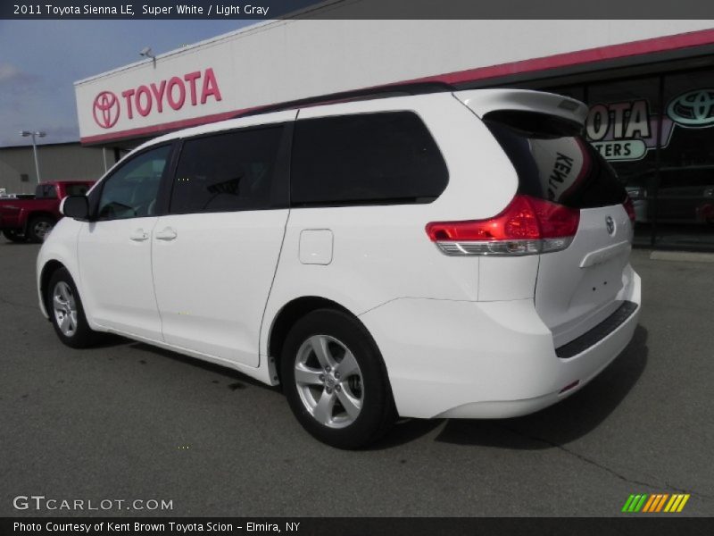 Super White / Light Gray 2011 Toyota Sienna LE