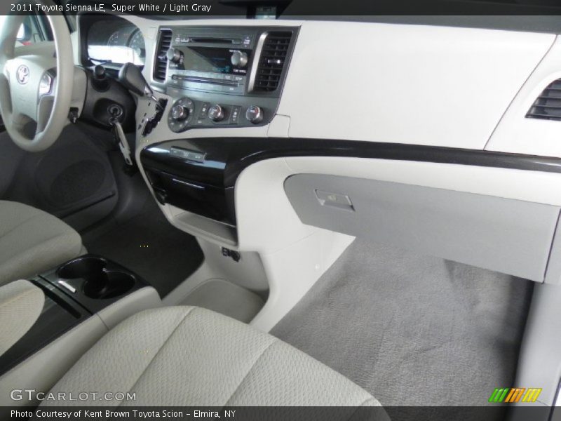 Super White / Light Gray 2011 Toyota Sienna LE