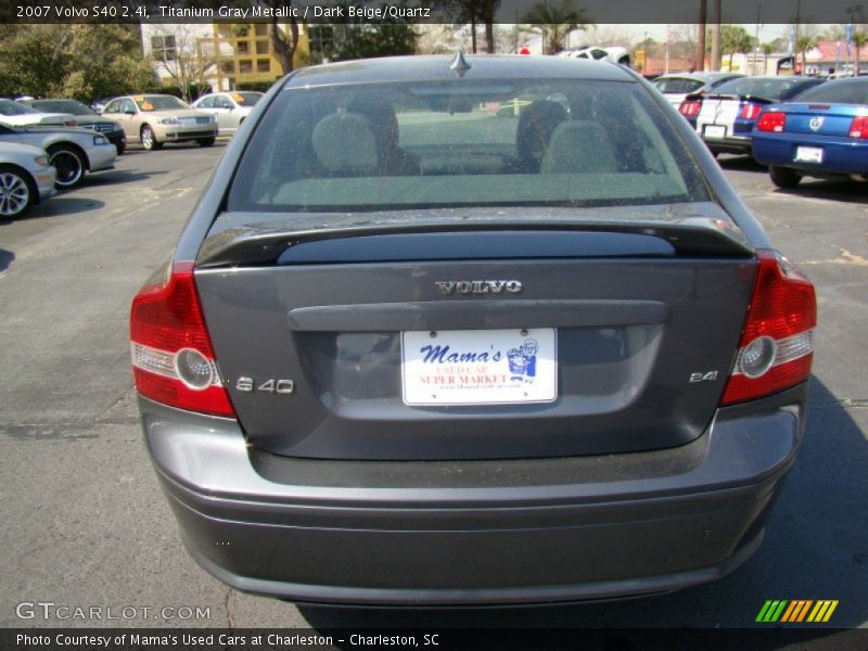 Titanium Gray Metallic / Dark Beige/Quartz 2007 Volvo S40 2.4i