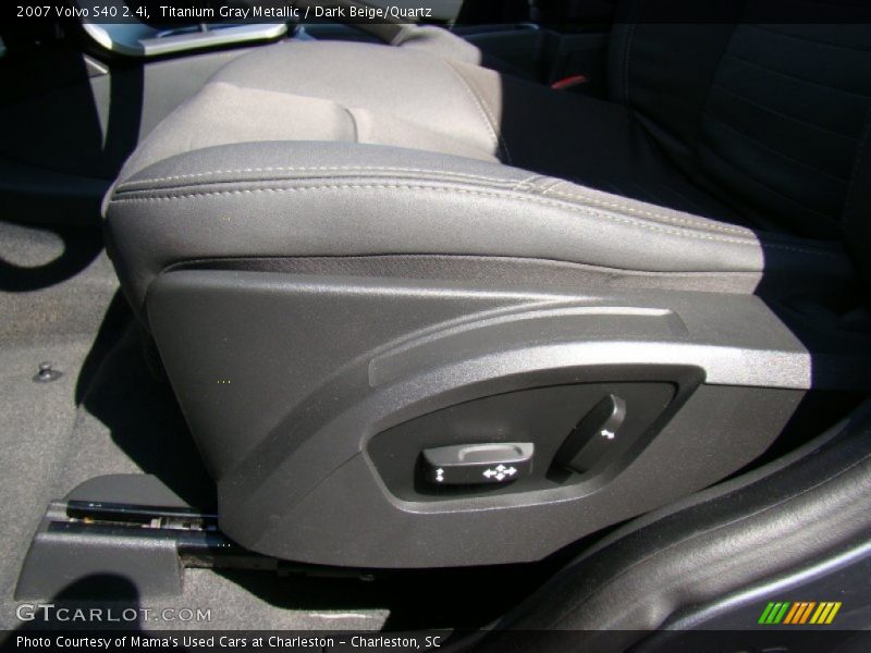 Titanium Gray Metallic / Dark Beige/Quartz 2007 Volvo S40 2.4i