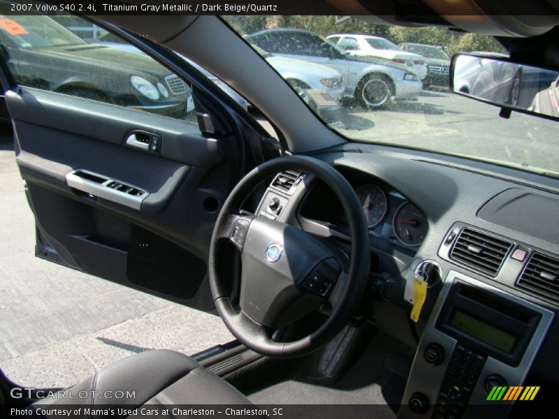 Titanium Gray Metallic / Dark Beige/Quartz 2007 Volvo S40 2.4i