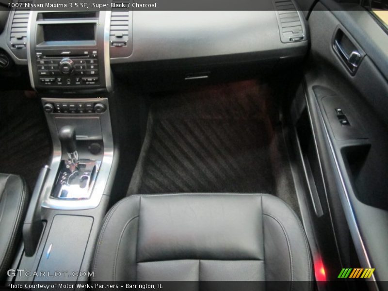 Super Black / Charcoal 2007 Nissan Maxima 3.5 SE