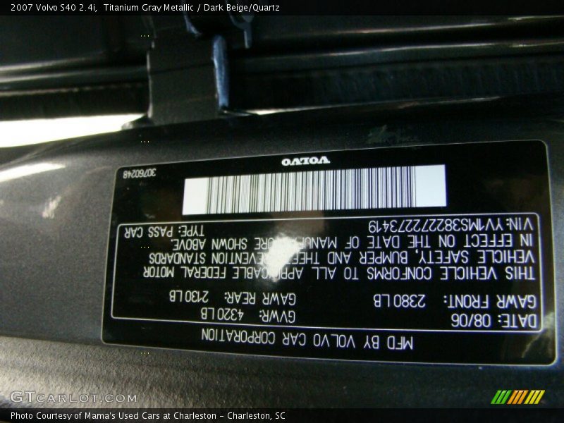 Titanium Gray Metallic / Dark Beige/Quartz 2007 Volvo S40 2.4i