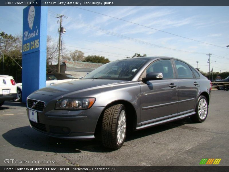 Titanium Gray Metallic / Dark Beige/Quartz 2007 Volvo S40 2.4i