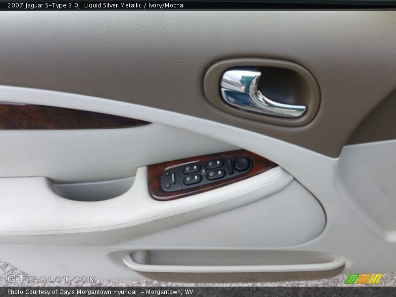Liquid Silver Metallic / Ivory/Mocha 2007 Jaguar S-Type 3.0