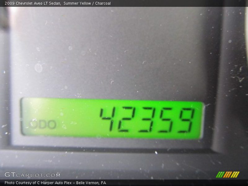 Summer Yellow / Charcoal 2009 Chevrolet Aveo LT Sedan