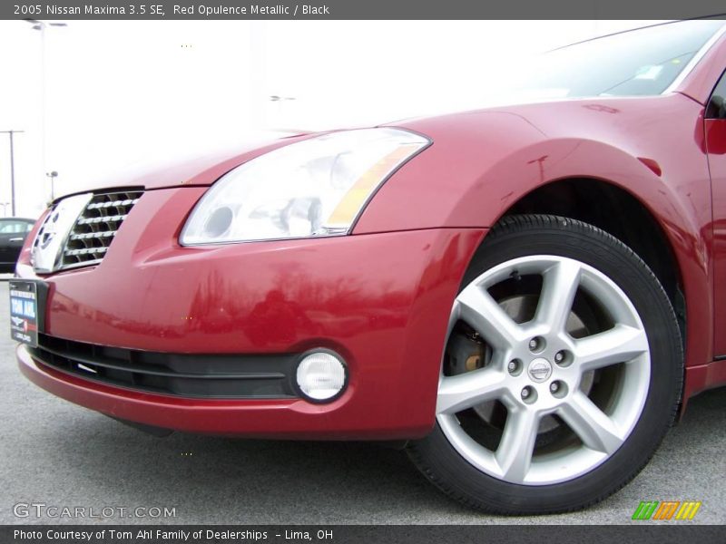 Red Opulence Metallic / Black 2005 Nissan Maxima 3.5 SE