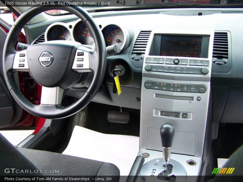 Red Opulence Metallic / Black 2005 Nissan Maxima 3.5 SE