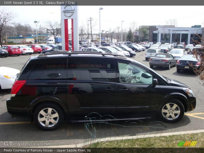 Galaxy Black / Gray 2005 Nissan Quest 3.5 SE