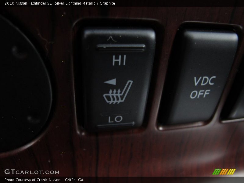 Silver Lightning Metallic / Graphite 2010 Nissan Pathfinder SE