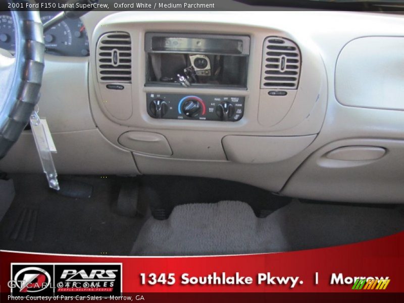 Oxford White / Medium Parchment 2001 Ford F150 Lariat SuperCrew