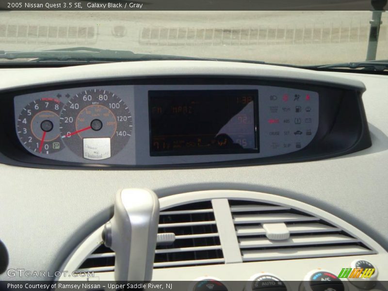 Galaxy Black / Gray 2005 Nissan Quest 3.5 SE
