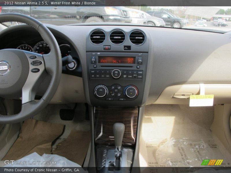 Winter Frost White / Blonde 2012 Nissan Altima 2.5 S