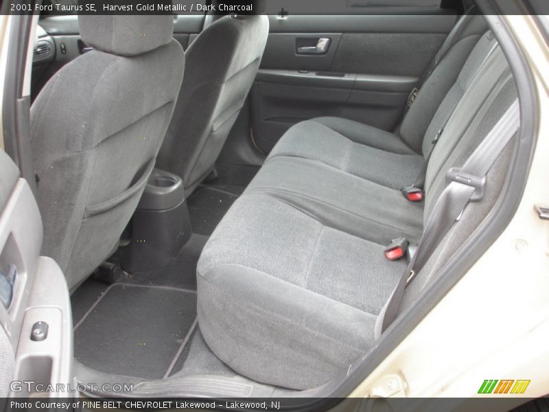 Harvest Gold Metallic / Dark Charcoal 2001 Ford Taurus SE