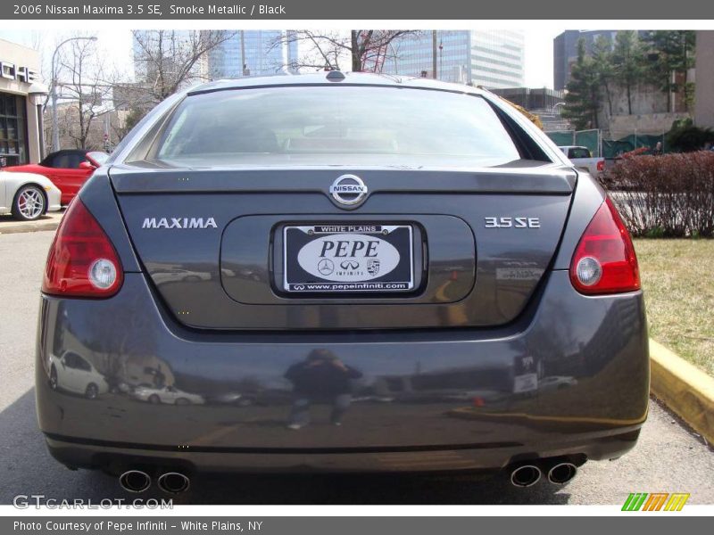 Smoke Metallic / Black 2006 Nissan Maxima 3.5 SE