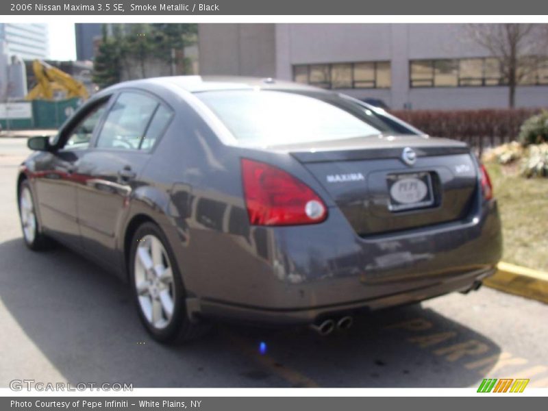Smoke Metallic / Black 2006 Nissan Maxima 3.5 SE