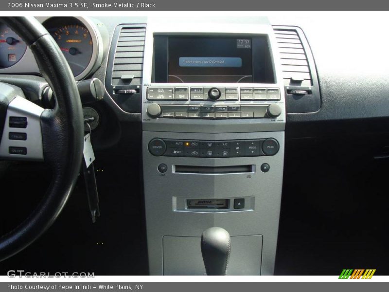 Smoke Metallic / Black 2006 Nissan Maxima 3.5 SE