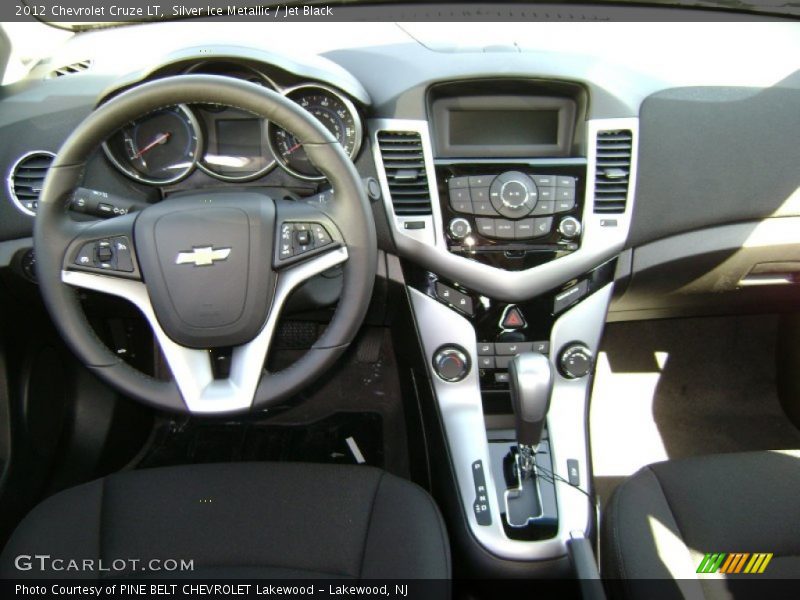 Silver Ice Metallic / Jet Black 2012 Chevrolet Cruze LT