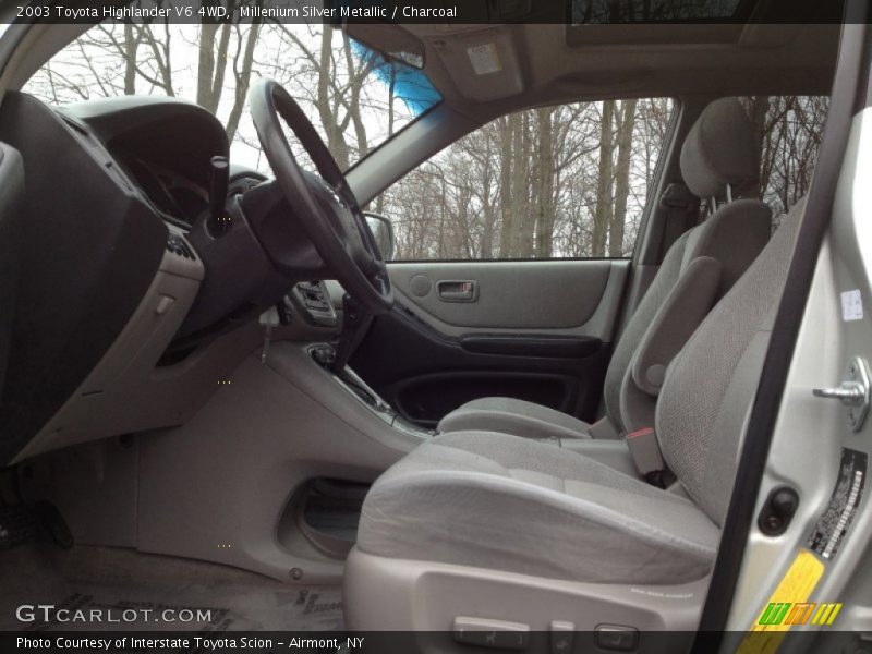 Millenium Silver Metallic / Charcoal 2003 Toyota Highlander V6 4WD
