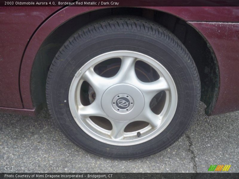 Bordeaux Red Metallic / Dark Gray 2003 Oldsmobile Aurora 4.0