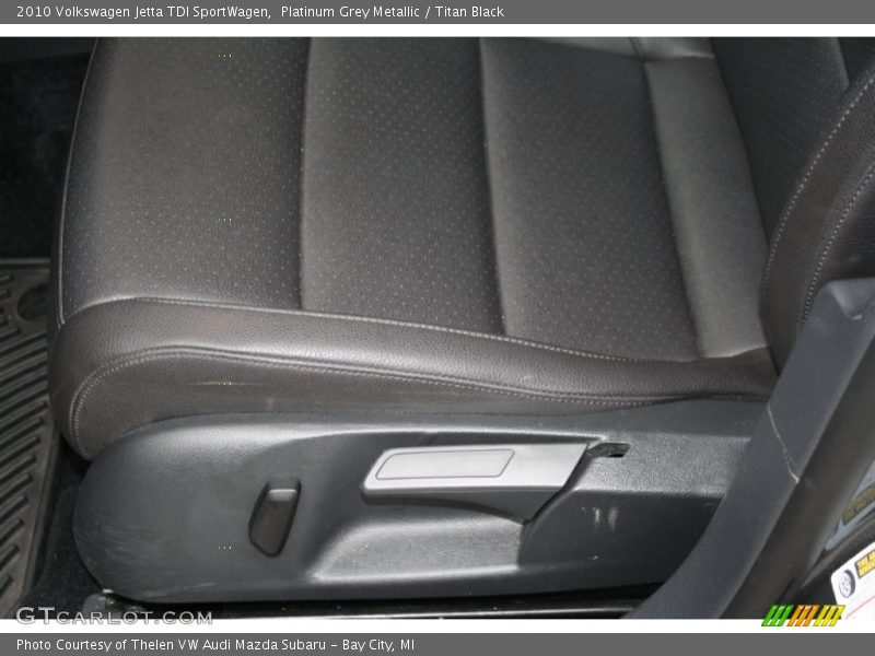 Platinum Grey Metallic / Titan Black 2010 Volkswagen Jetta TDI SportWagen