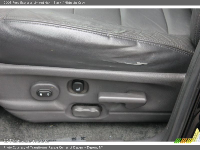Black / Midnight Grey 2005 Ford Explorer Limited 4x4