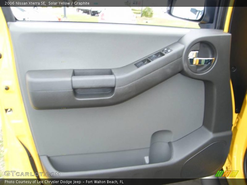 Solar Yellow / Graphite 2006 Nissan Xterra SE