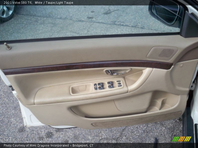 White / Taupe/Light Taupe 2001 Volvo S80 T6