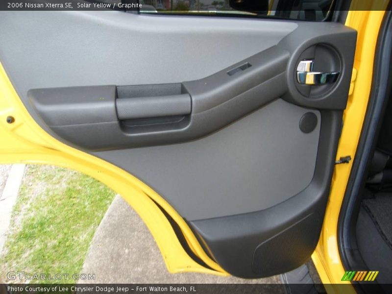 Solar Yellow / Graphite 2006 Nissan Xterra SE
