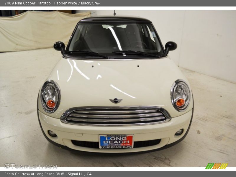 Pepper White / Black/Grey 2009 Mini Cooper Hardtop