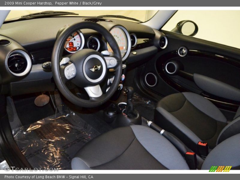 Pepper White / Black/Grey 2009 Mini Cooper Hardtop