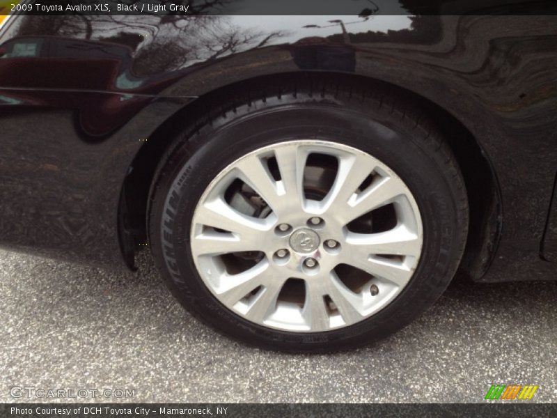 Black / Light Gray 2009 Toyota Avalon XLS