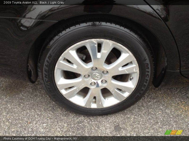 Black / Light Gray 2009 Toyota Avalon XLS